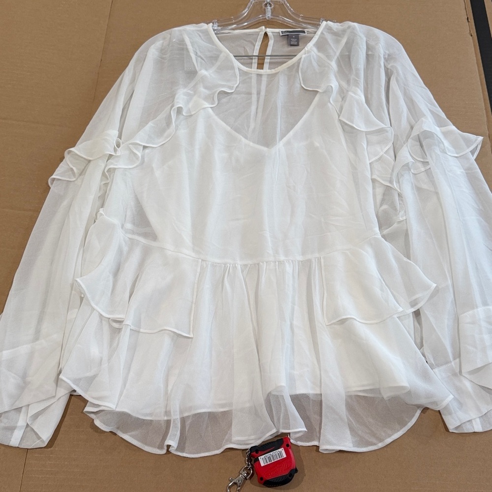Chelsea 28 Ruffle top - Picture 11 of 14